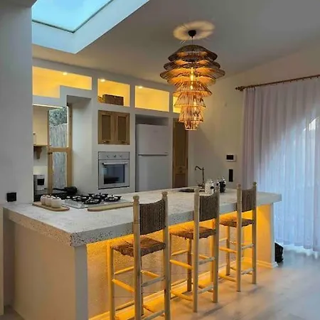 Aden Garden Villa *